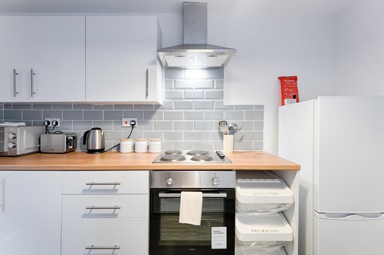 City Centre, Parking, Smart Tv'S In All Rooms Swansea Esterno foto
