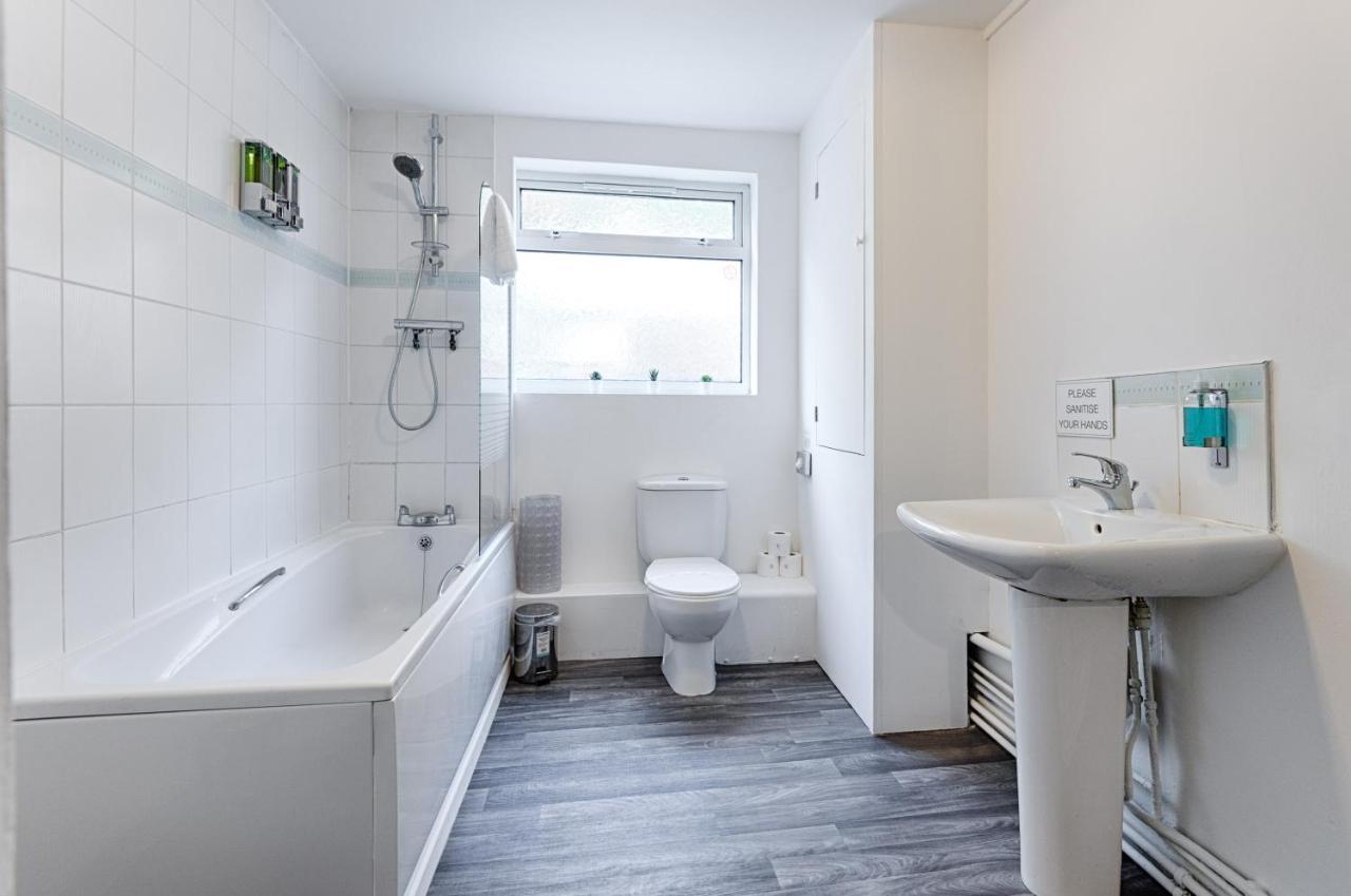 City Centre, Parking, Smart Tv'S In All Rooms Swansea Esterno foto