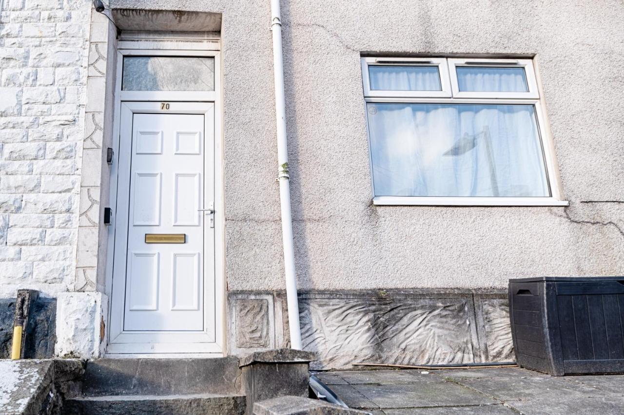 City Centre, Parking, Smart Tv'S In All Rooms Swansea Esterno foto