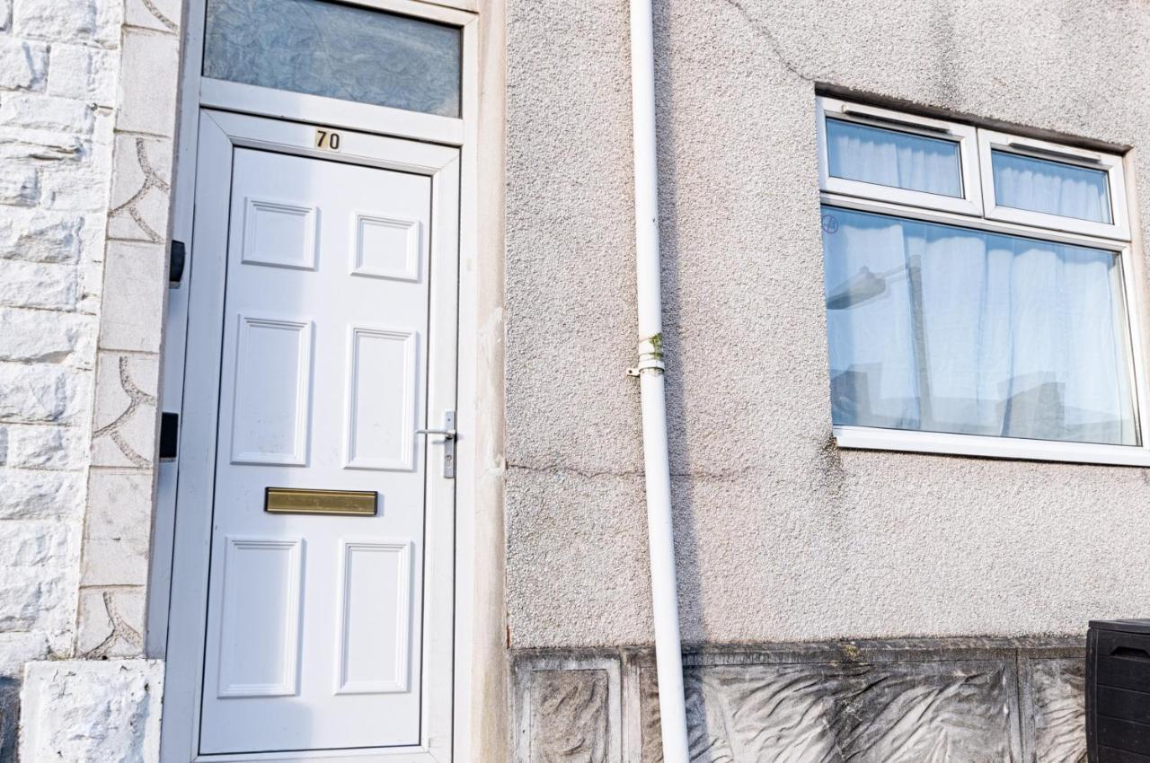City Centre, Parking, Smart Tv'S In All Rooms Swansea Esterno foto