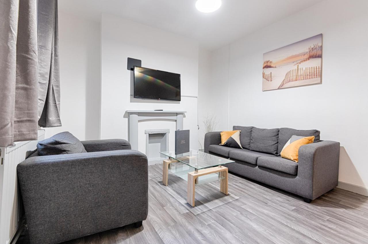 City Centre, Parking, Smart Tv'S In All Rooms Swansea Esterno foto